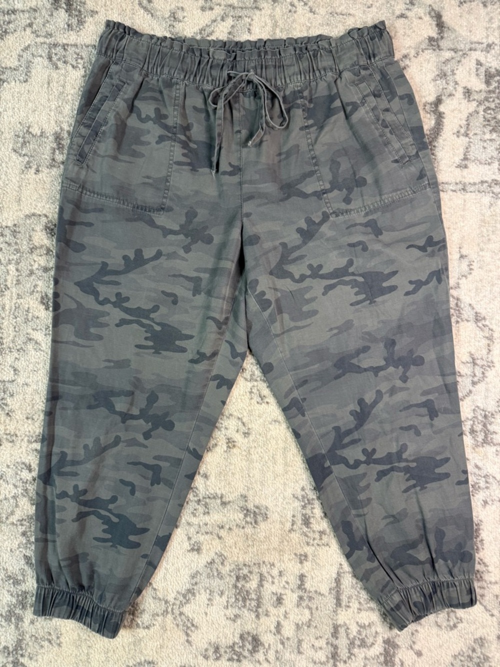 LOFT Olive Green Camo Elastic Waist Joggers